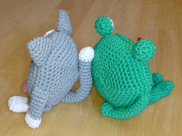 Häkelanleitung Wecker Katze & Frosch mit beweglichen Zeigern