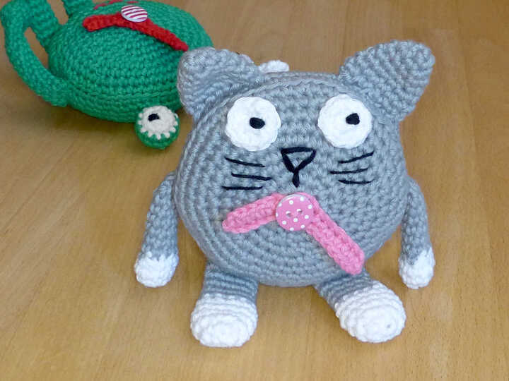 Häkelanleitung Wecker Katze & Frosch mit beweglichen Zeigern