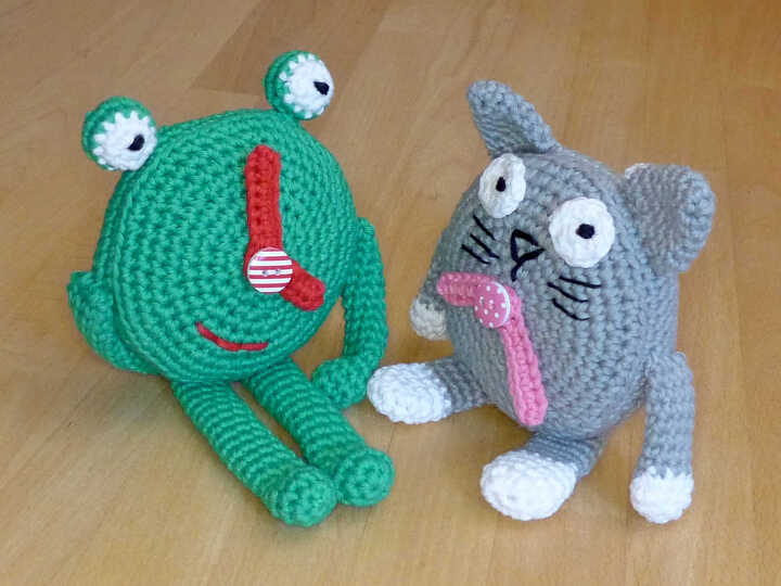 Häkelanleitung Wecker Katze & Frosch mit beweglichen Zeigern