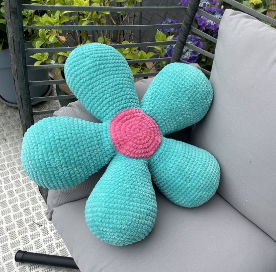 Blumenkissen Dekokissen sommerlich und weich - für Fortgeschrittene