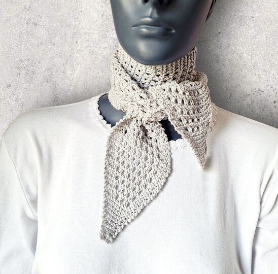 Strickanleitung Mini-Schal, Halstuch aus Baumwollgarn mit Lochmuster  #385