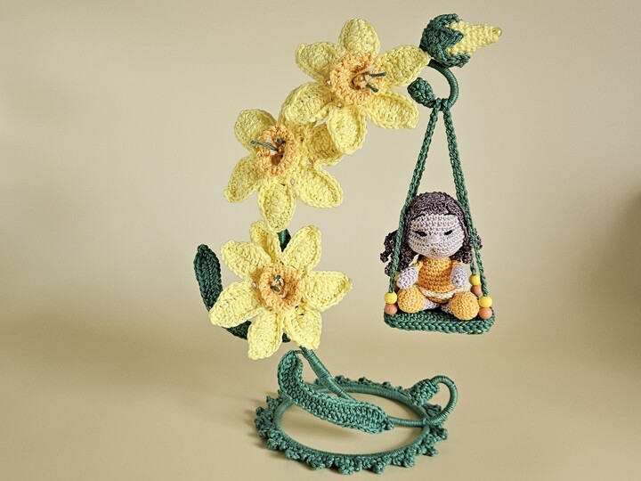 Nelly Narzisse Blumenkind Häkelanleitung PDF Frühlingsdeko Amigurumi