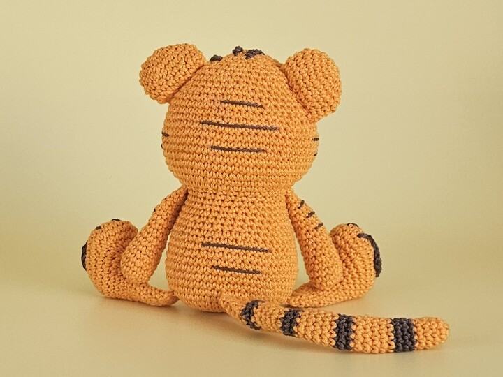 Tiger Theodor - Häkelanleitung Amigurumi Tiger PDF