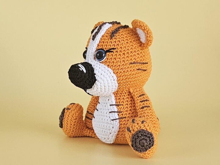 Tiger Theodor - Häkelanleitung Amigurumi Tiger PDF