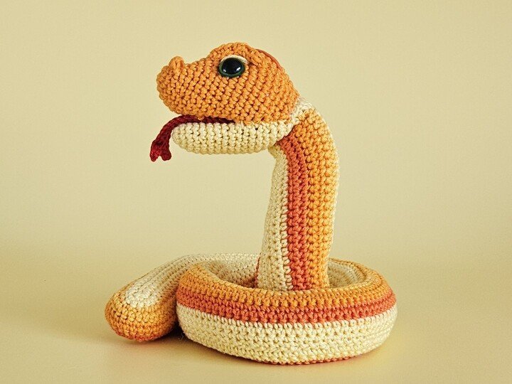 Häkelanleitung Roswitha Schlange Amigurumi PDF
