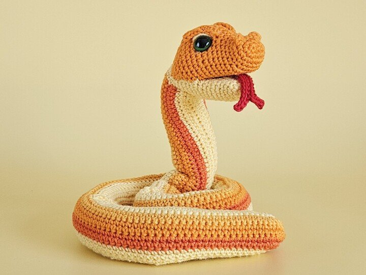Häkelanleitung Roswitha Schlange Amigurumi PDF