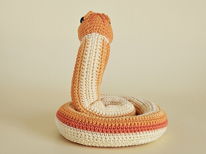 Häkelanleitung Roswitha Schlange Amigurumi PDF