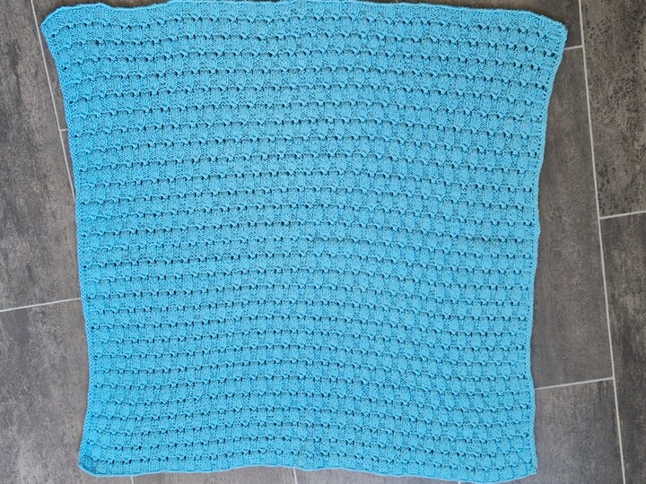 Frieda - Anleitung für eine gestrickte Babydecke