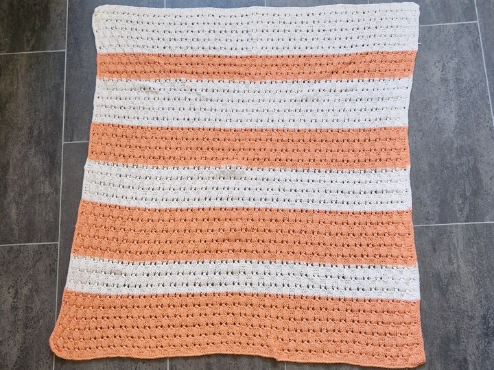 Frieda - Anleitung für eine gestrickte Babydecke