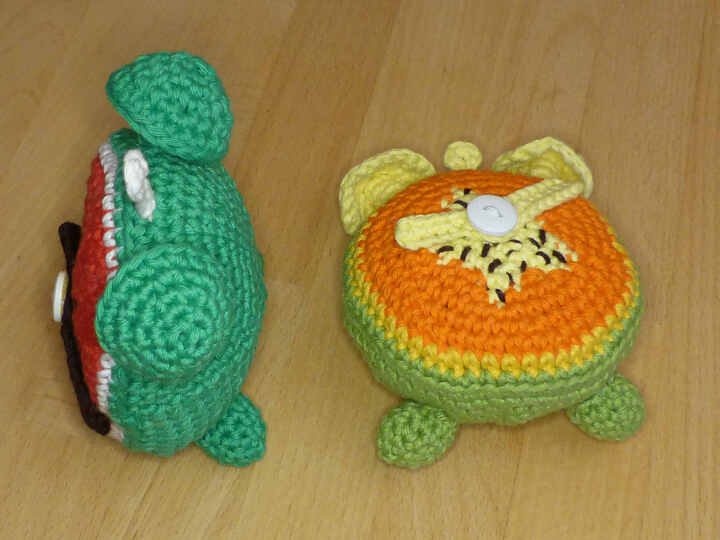 Häkelanleitung Wecker Melone & Papaya, mit beweglichen Zeigern