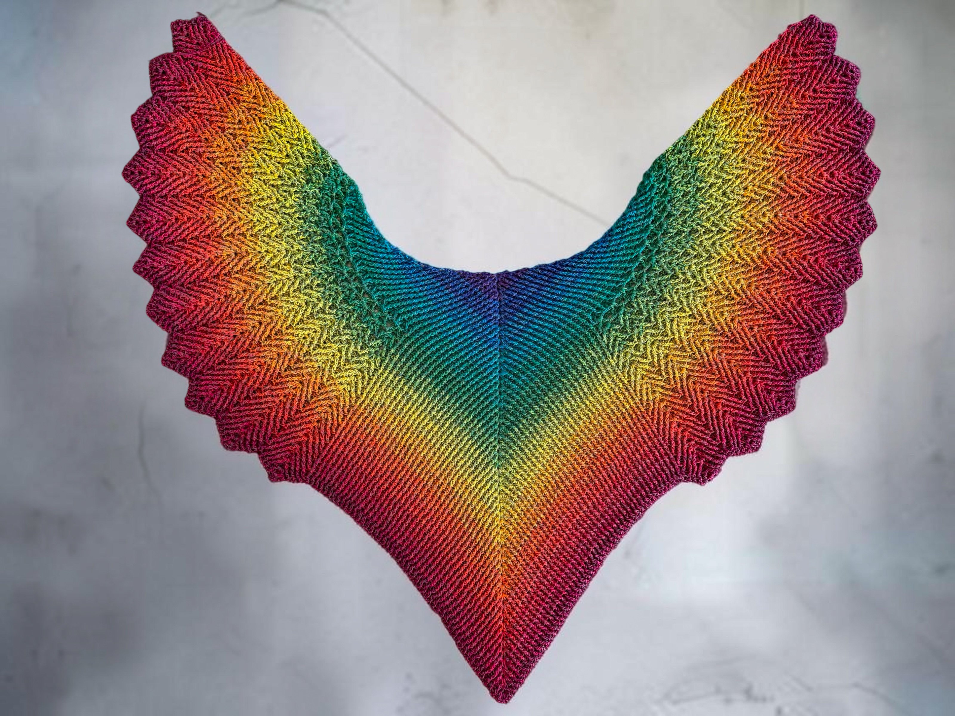 Crochet pattern shawl Talwyn