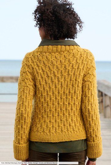 Pulli im Zopfmuster
