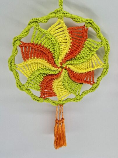 Häkelanleitung buntes Windrad, kleines Mandala