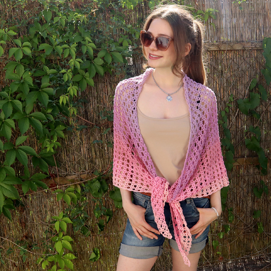 Crochet Pattern "Mayla 2.0" – Symmetrical Triangle Shawl