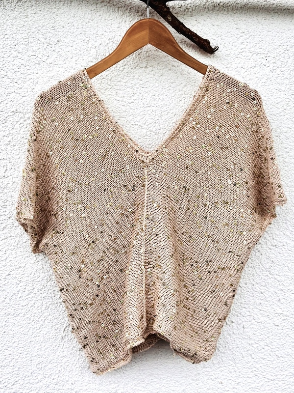 Gestricktes Sommershirt LA CROISETTE | nahtlos | besondere Konstruktion - Bild 7