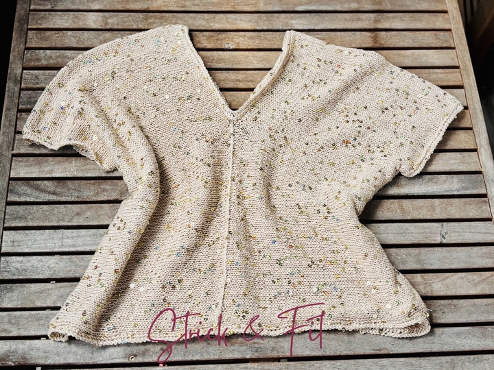 Gestricktes Sommershirt LA CROISETTE | nahtlos | besondere Konstruktion