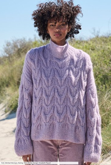 Oversizepulli mit Zopfstrukuren