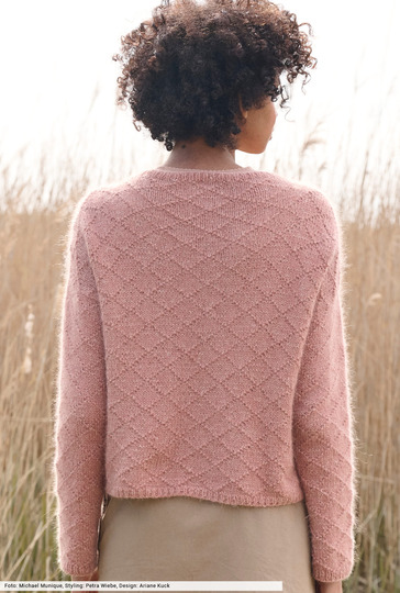 Pulli mit Strukturrauten