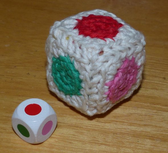 Crochet pattern horse racing + extra pattern colour cube