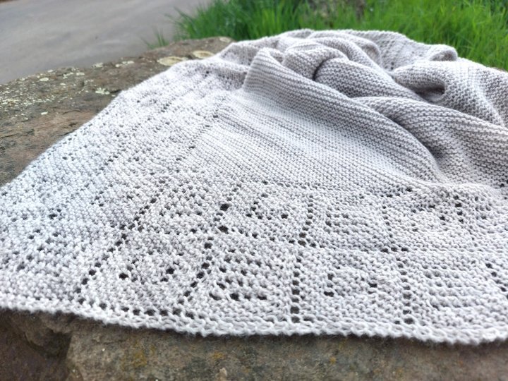Dreieckstuch "Esperanza" mit Lacemuster stricken