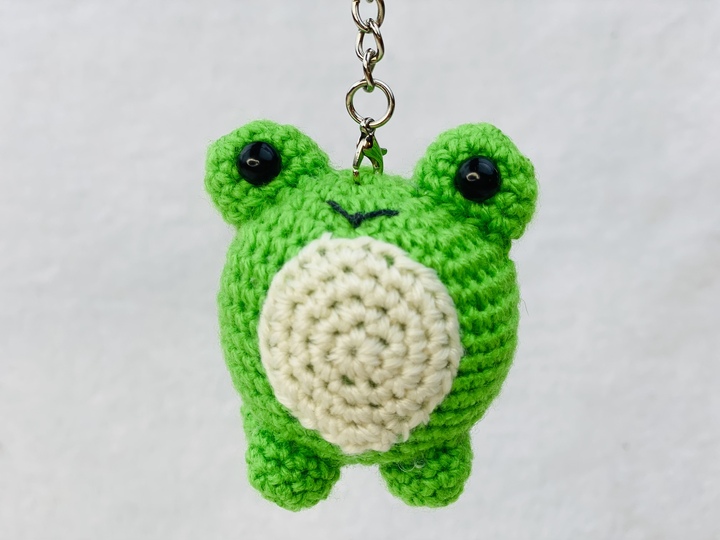 Häkelanleitung Kleiner Frosch, Frosch Schlüsselanhänger