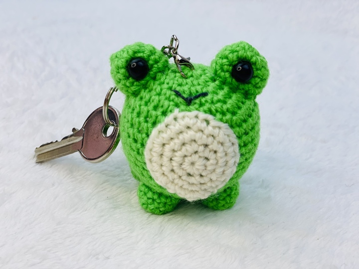 Häkelanleitung Kleiner Frosch, Frosch Schlüsselanhänger