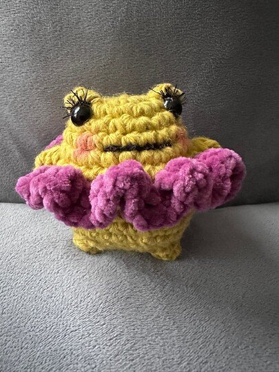 Häkelanleitung – Frösche im Tütü | Amigurumi