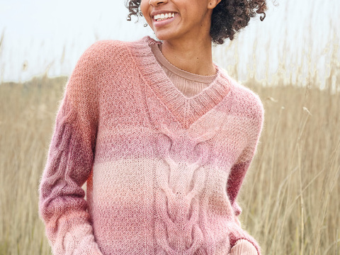 Pulli mit Zopf- und Perlstrukturen