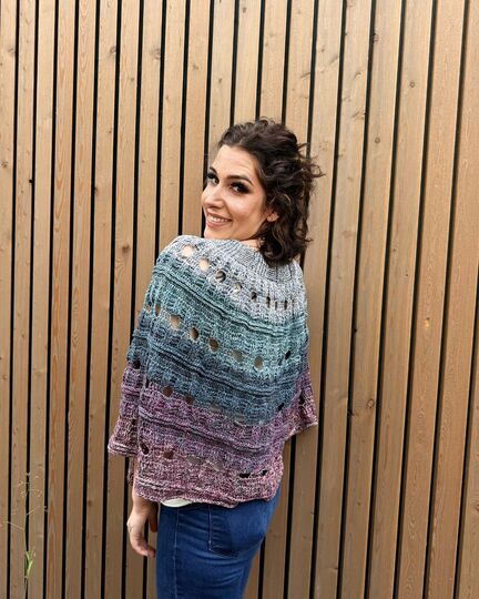 Häkelanleitung PONCHO "Dunkle Blüte"