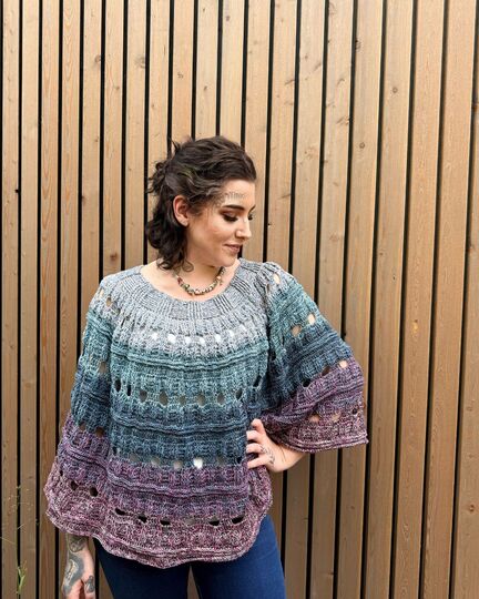 Häkelanleitung PONCHO "Dunkle Blüte"