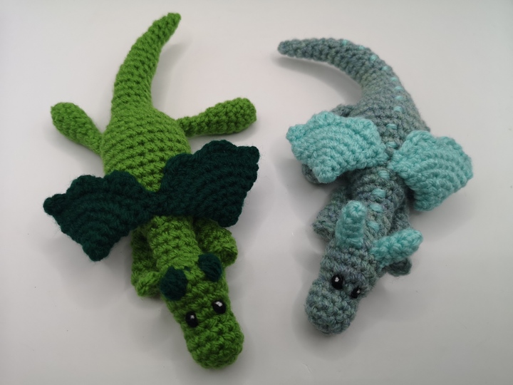 Drache liegend - Häkelanleitung fast ohne Zusammennähen von NiggyArts
