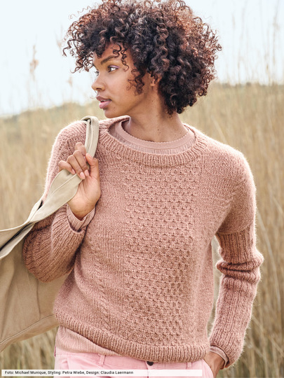 Pulli mit Waben- und Zopfstrukturen