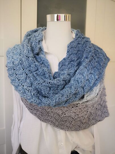 Little Waves – gestricktes Tuch – PDF Anleitung