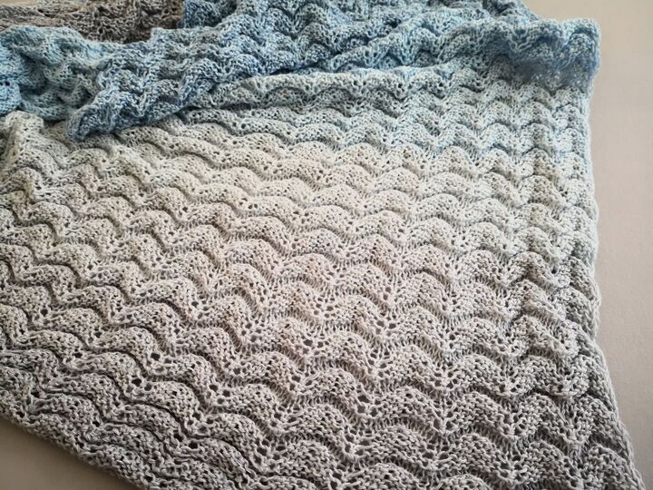 Little Waves – gestricktes Tuch – PDF Anleitung