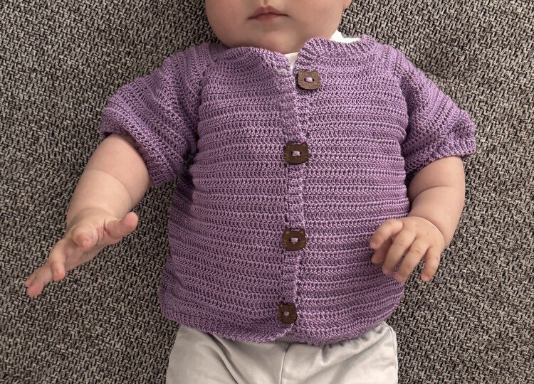 Babycardigan / Babyjacket