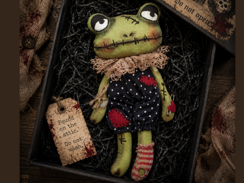 Vintage Frog PDF Sewing Pattern Halloween Soft Toy