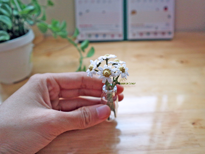Crochet Miniature Daisy Pattern