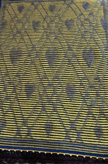 Plaid Hearts Throw - Overlay Mosaic Crochet Pattern