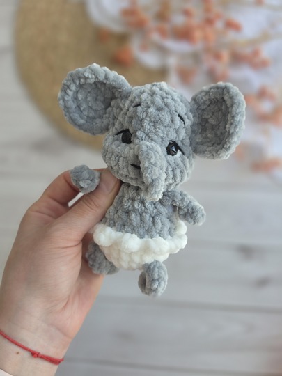 Momo the Baby Elephant – Crochet Pattern | Amigurumi | Beginner | PDF