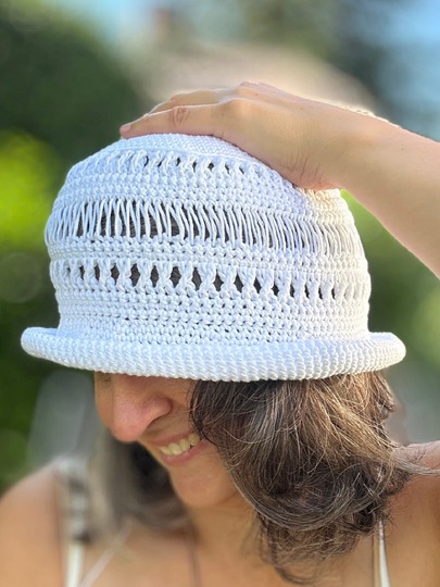 Häkelanleitung Sommerhut „Sunset“ – luftiger Sonnenhut aus Raffia &