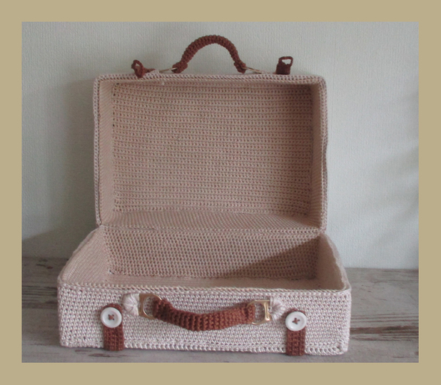 Dream suitcase