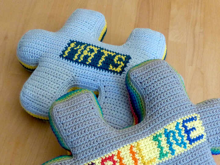 Häkelanleitung Kissen Puzzleteil mit oder ohne Name, Kuschelkissen