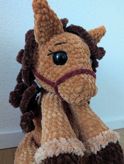 Sitting Horse and Unicorn Crochet Pattern PDF English and German