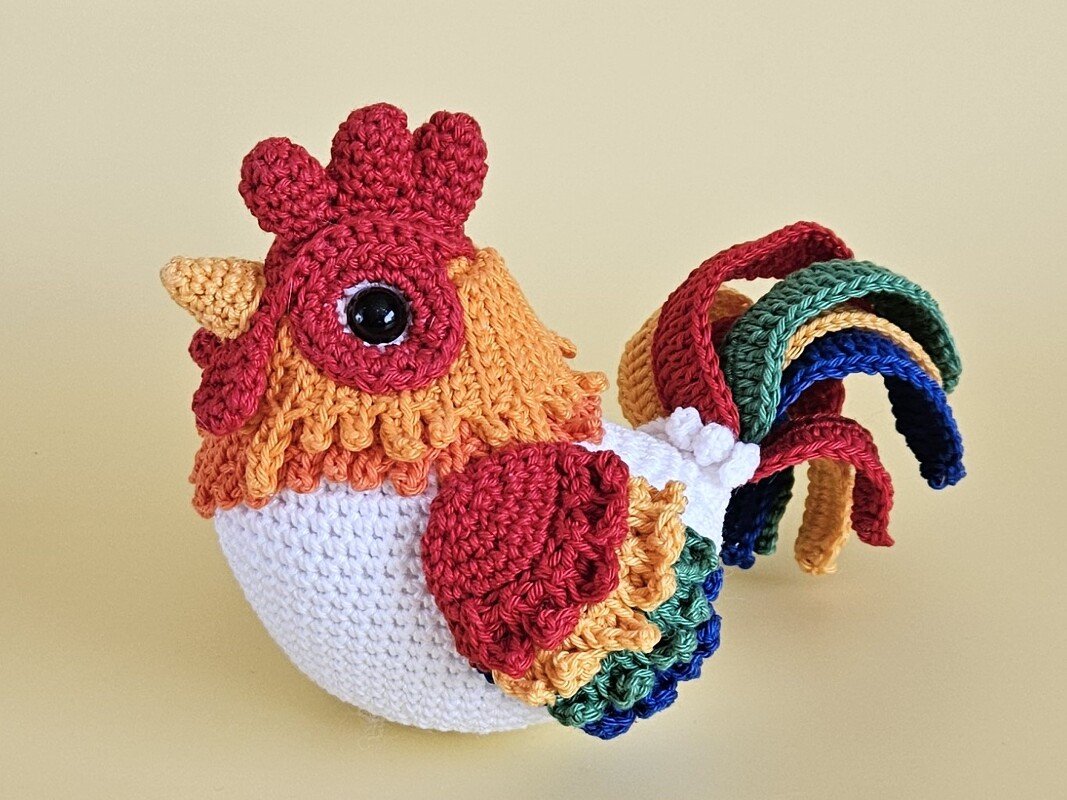 Johann der dicke Hahn – Häkelanleitung Amigurumi Bauernhof PDF - Bild 3