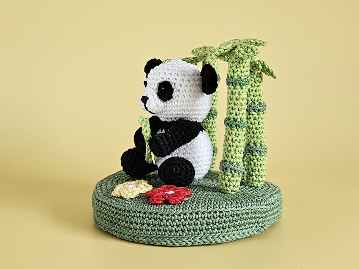 Panda Paul im Bambuswald Häkelanleitung Amigurumi PDF