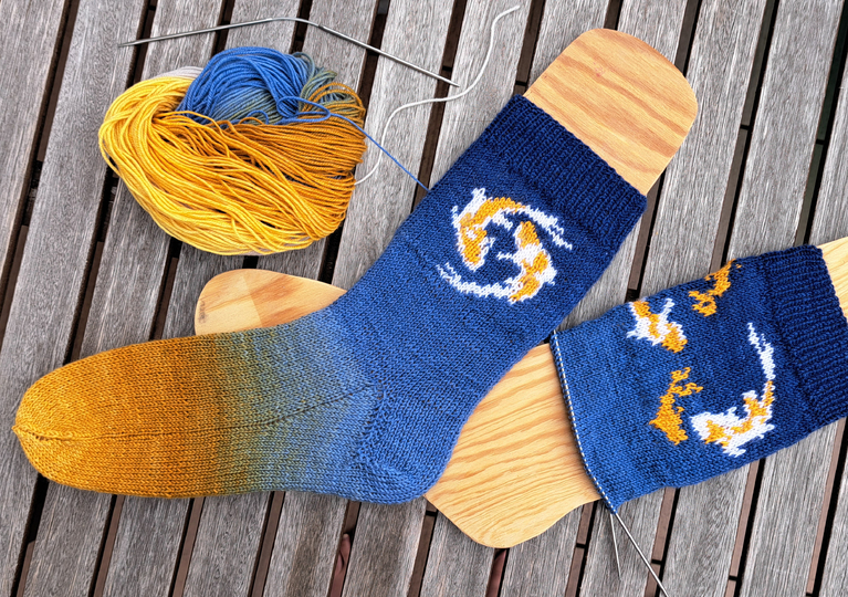 "Koi Fish" Colorwork Socks – Digital Pattern