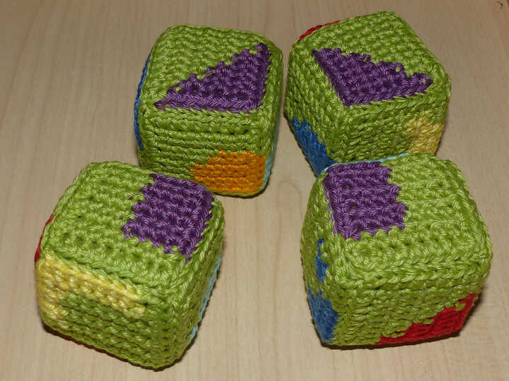 Häkelanleitung Würfel-Puzzle oder Legespiel mit 6 Motiven, Kinderspielzeug