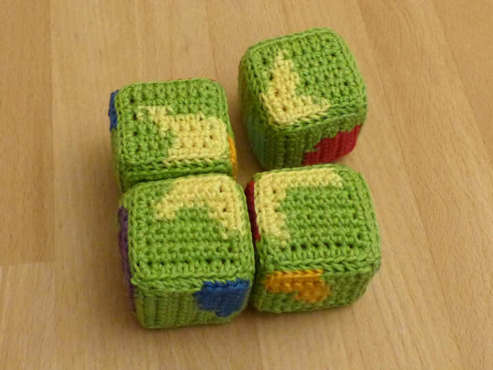 Häkelanleitung Würfel-Puzzle oder Legespiel mit 6 Motiven, Kinderspielzeug