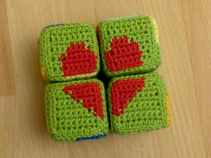 Häkelanleitung Würfel-Puzzle oder Legespiel mit 6 Motiven, Kinderspielzeug