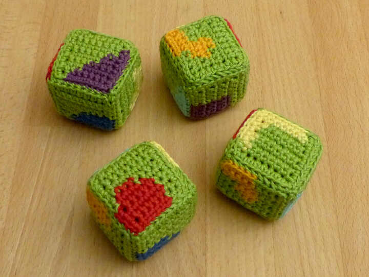 Häkelanleitung Würfel-Puzzle oder Legespiel mit 6 Motiven, Kinderspielzeug